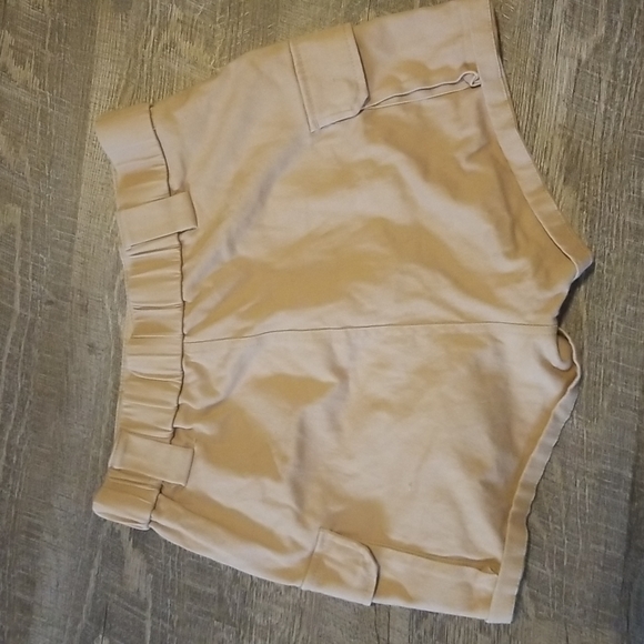 Love Tree Shorts - Picture 2 of 3